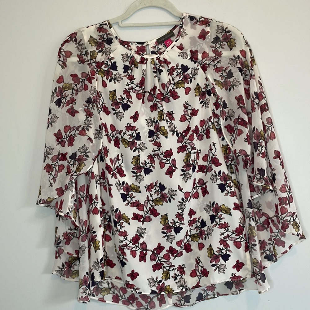 Vince Camuto Cape Top